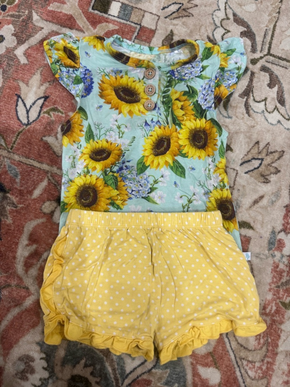 Posh Peanut Sunny set